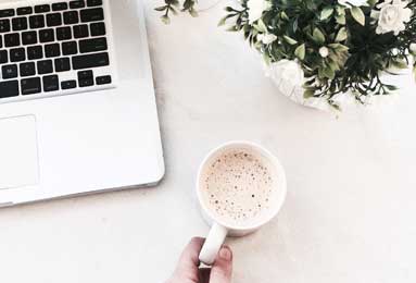 4胜1平仍下课！卡里克被豪门算死，图赫尔才是曼联那枚止痛药